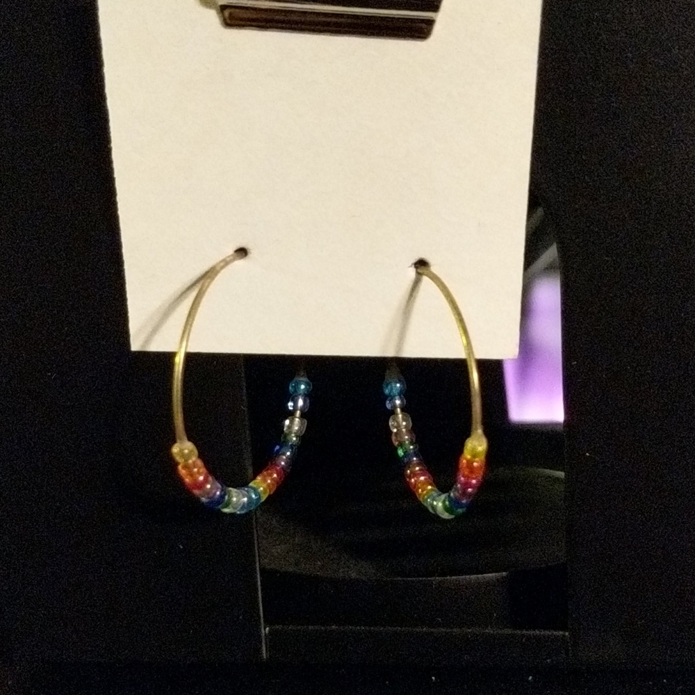 Vintage 90s Y2K Gold Hoop Earrings w/ rainbow bead